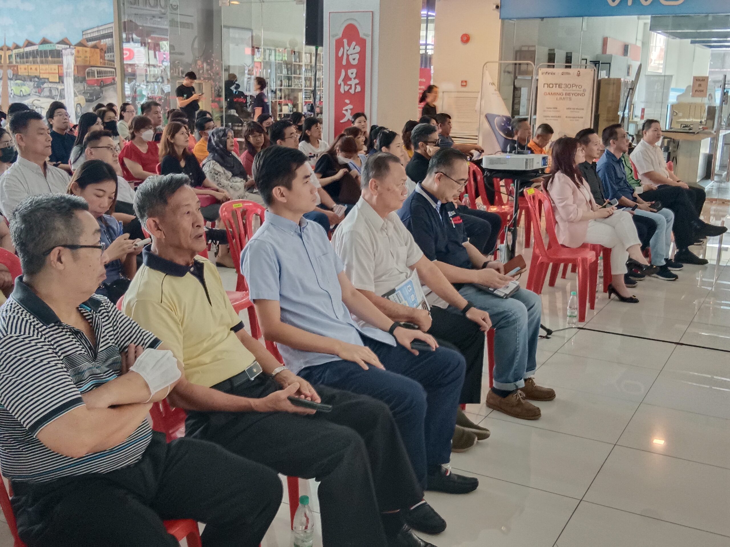 filter: 0; fileterIntensity: 0.0; filterMask: 0; captureOrientation: 0; module: photo; 
hw-remosaic: false; 
touch: (-1.0, -1.0); 
modeInfo: HDR ; 
sceneMode: 2; 
cct_value: 5692; 
AI_Scene: (-1, -1); 
aec_lux: 51.0; 
aec_lux_index: 0; 
hist255: 0.0; 
hist252~255: 0.0; 
hist0~15: 0.0; 
albedo:  ; 
confidence:  ; 
motionLevel: 0; 
weatherinfo: null; 
temperature: 39;